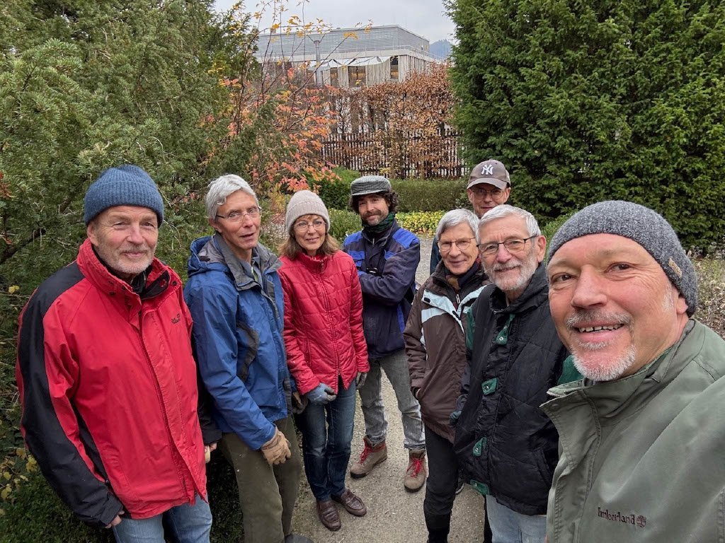 von links nach rechts:  Jens Fuchs, Marlies und Gunter Jordan, Sven Schlotter, Domingo Garcia Delgado, Sabine und Hans Rottmayer, Wolfram Stock und Eckard Liesaus (nicht im Bild)